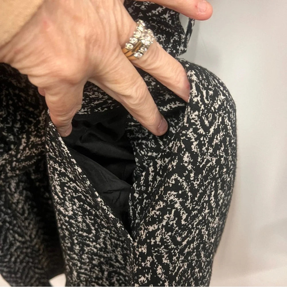 BANANA REPUBLIC knit wrap blazer with large lapels and belt size 6 - Picture 7 of 10